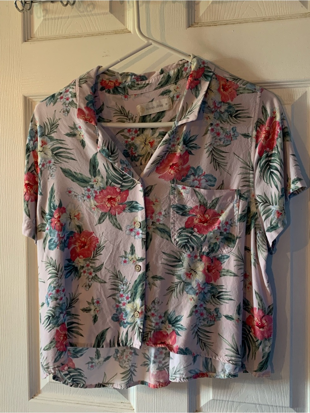 Ladies Hawaiian Button-Front Shirt - Light pink/ purple with hibiscus Print